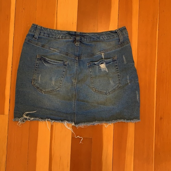 Jean Skirt - Picture 2 of 3